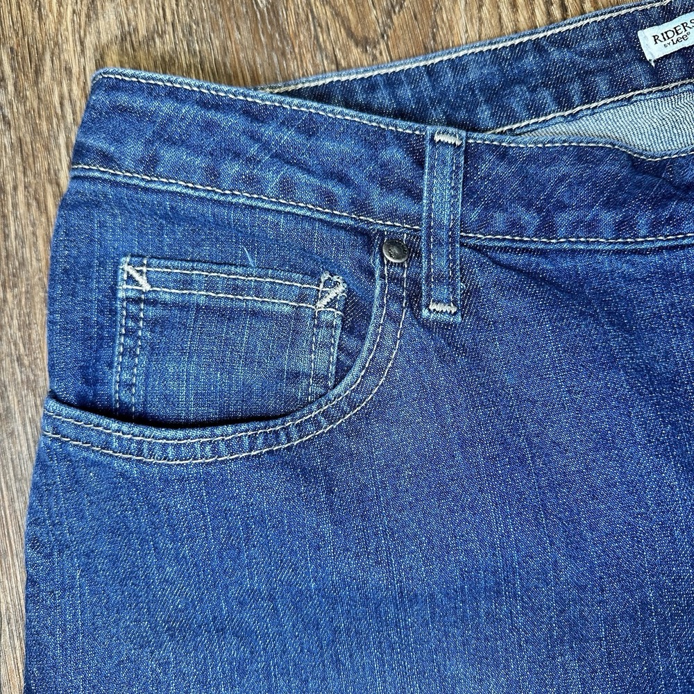 Lee Riders Womens Jeans Size 16P Relaxed Fit Blue Denim Straight Leg Cotton - Picture 3 of 10
